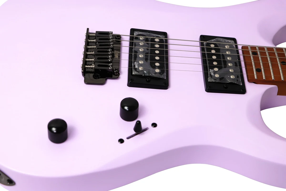 LUXARS S-G37-PRO purple body close-up with HH pickups, tremolo bridge, control knobs and selector